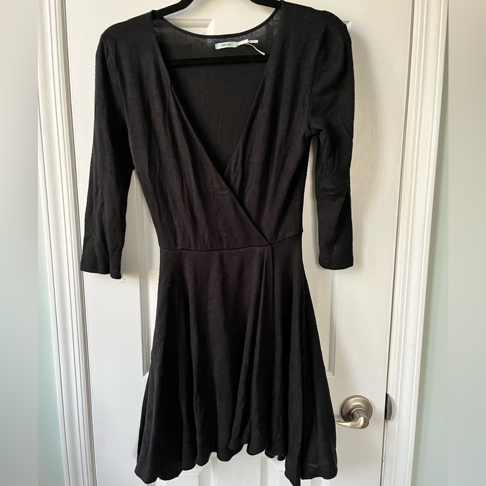 UO Kimichi Blue V-Neck Long-Sleeve Dress